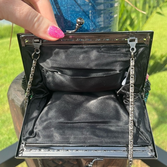 RARE VINTAGE 100% PURE SILK HAND BEADED FLORAL PURSE - Picture 6 of 11